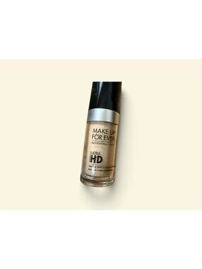 MAKE UP FOR EVER ULTRA HD Invisible Cover Foundation color medium